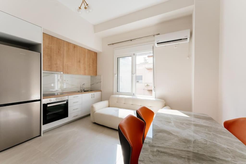 New Center Apartment Near Metro Atene Esterno foto