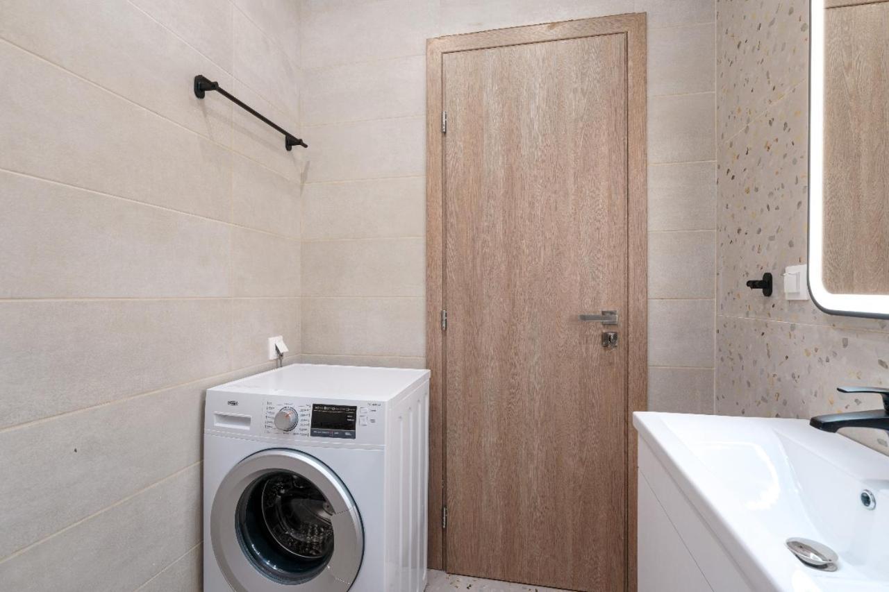 New Center Apartment Near Metro Atene Esterno foto
